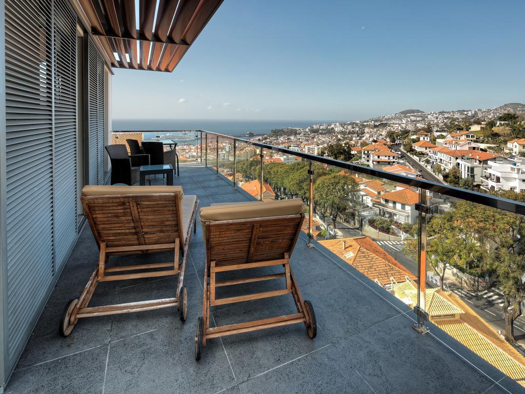 Villa with Sea View