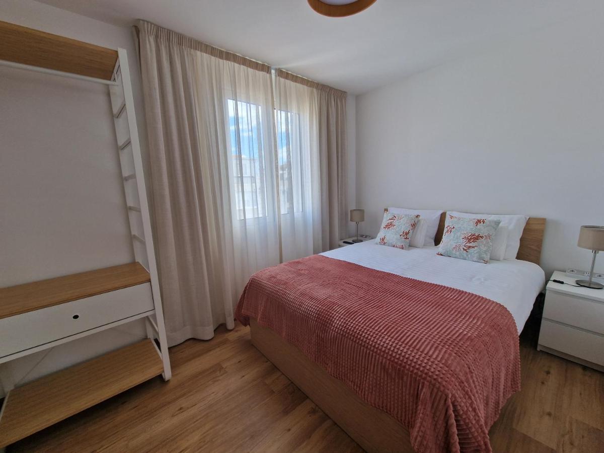 Two-Bedroom Apartment,1347626603:JPEG
