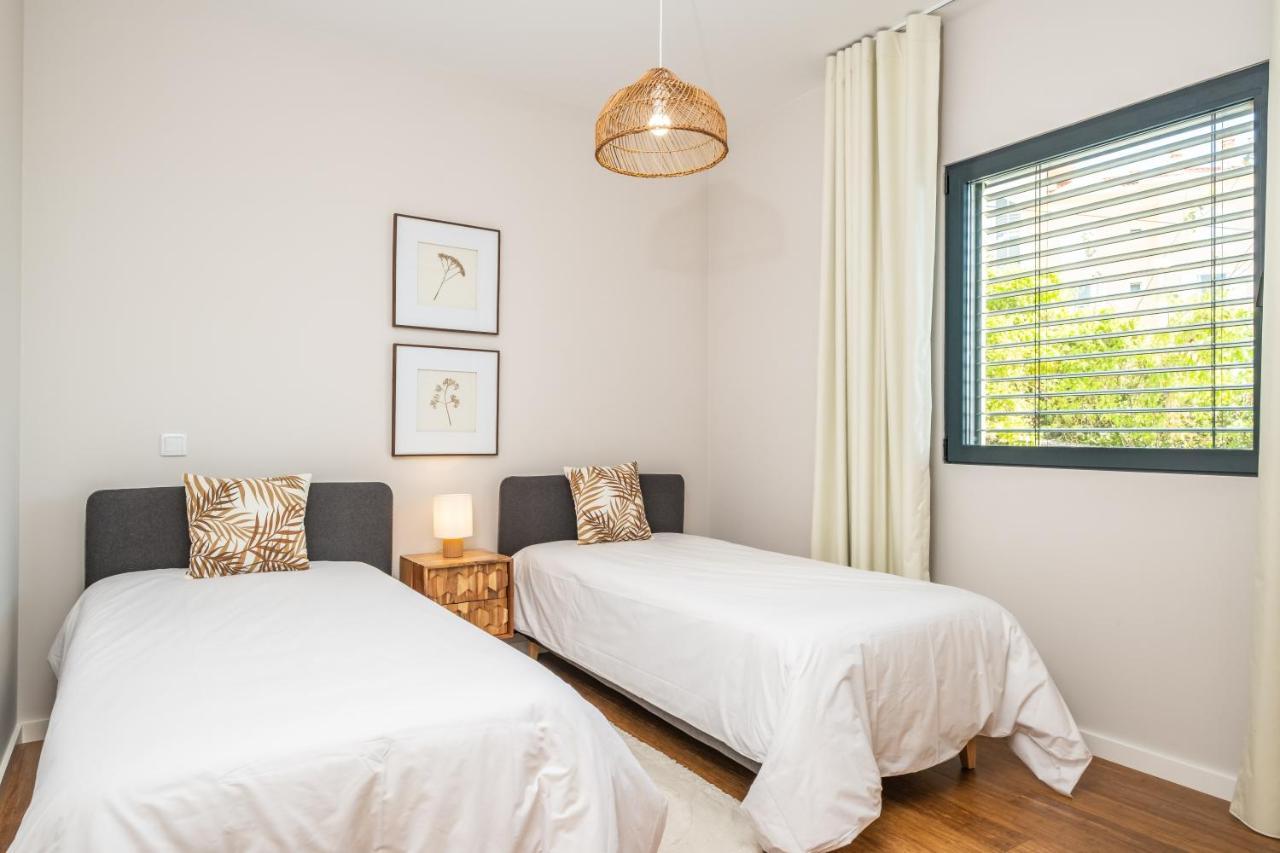 Two-Bedroom Apartment,1381612961:JPEG