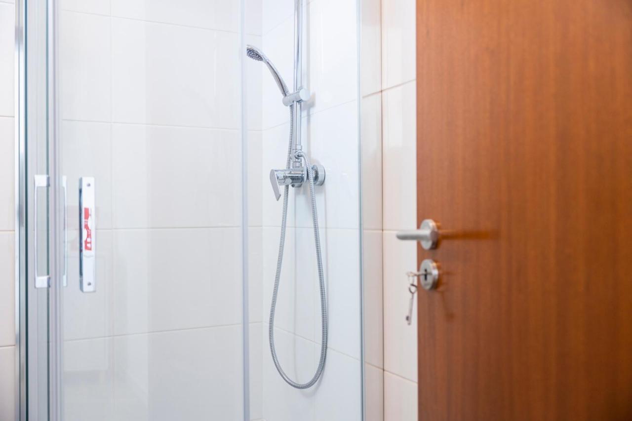 One-Bedroom Apartment,1390410227:JPEG