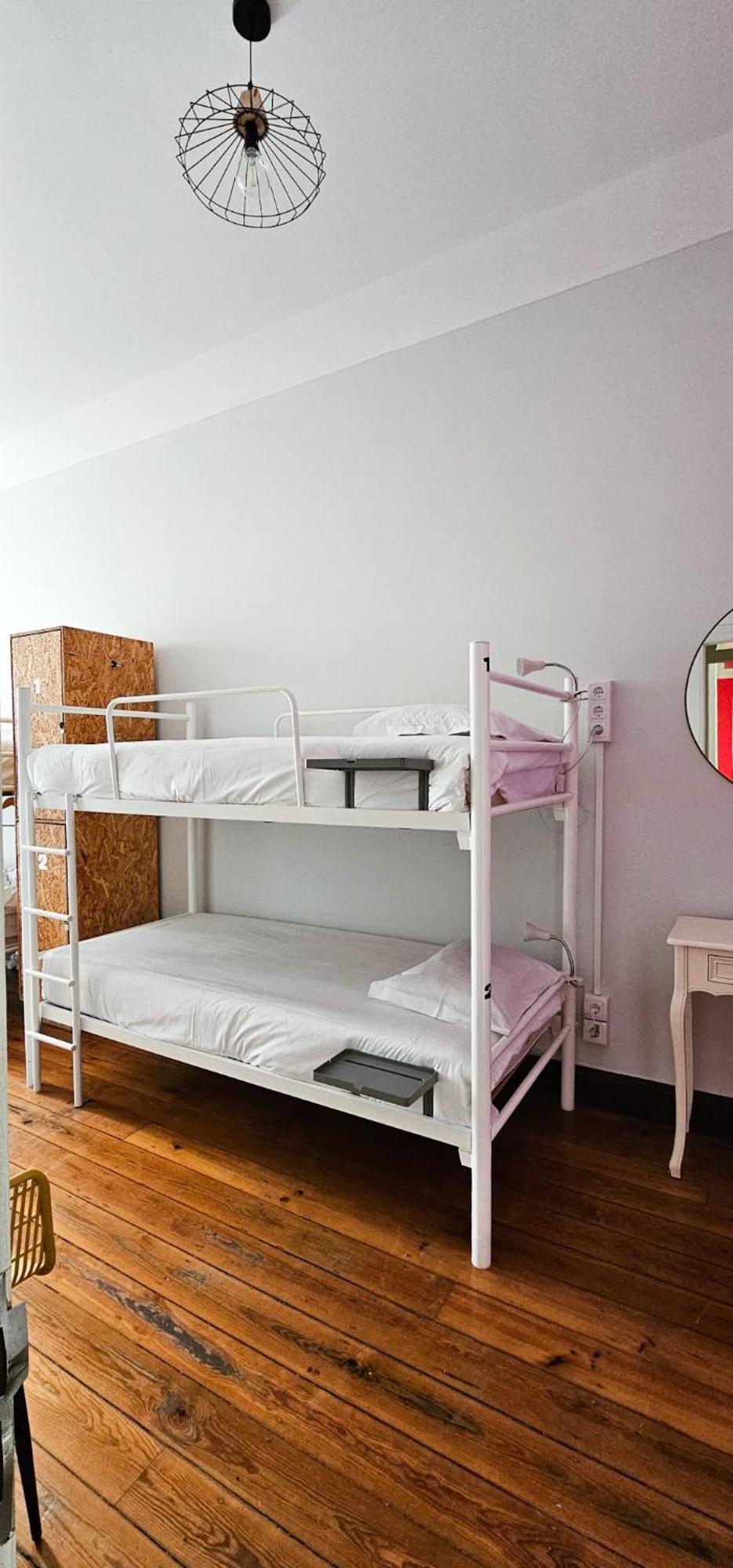 Bed in 4-Bed Female Dormitory Room,1596066847:JPEG