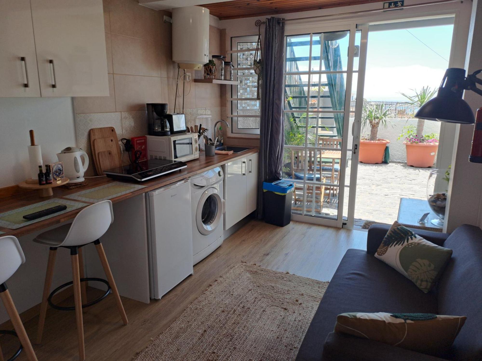 Studio Apartment Sea View