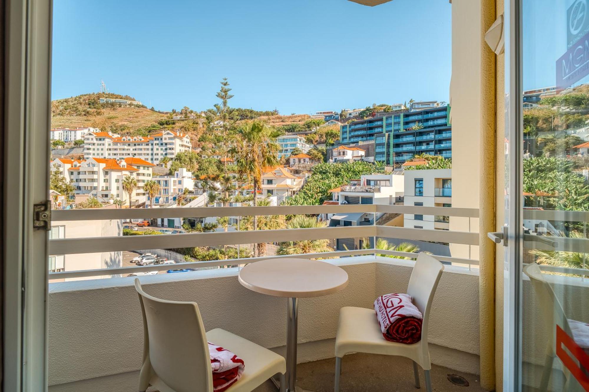 Standard Double or Twin Room Mountain View