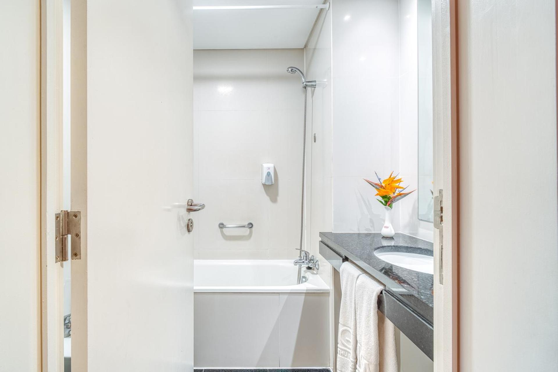 Standard Double or Twin Room Mountain View