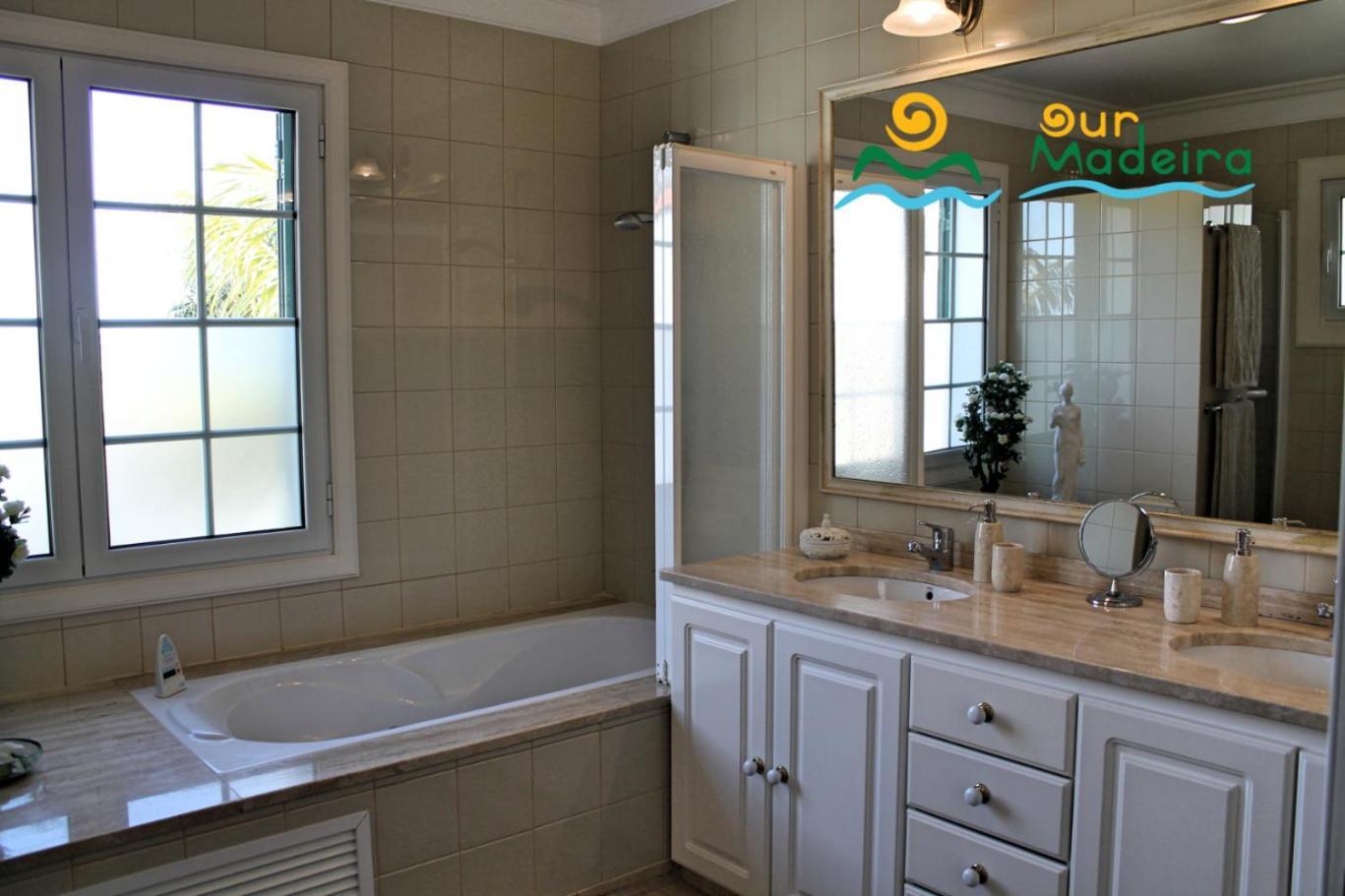 Deluxe Villa,1672615346:JPEG