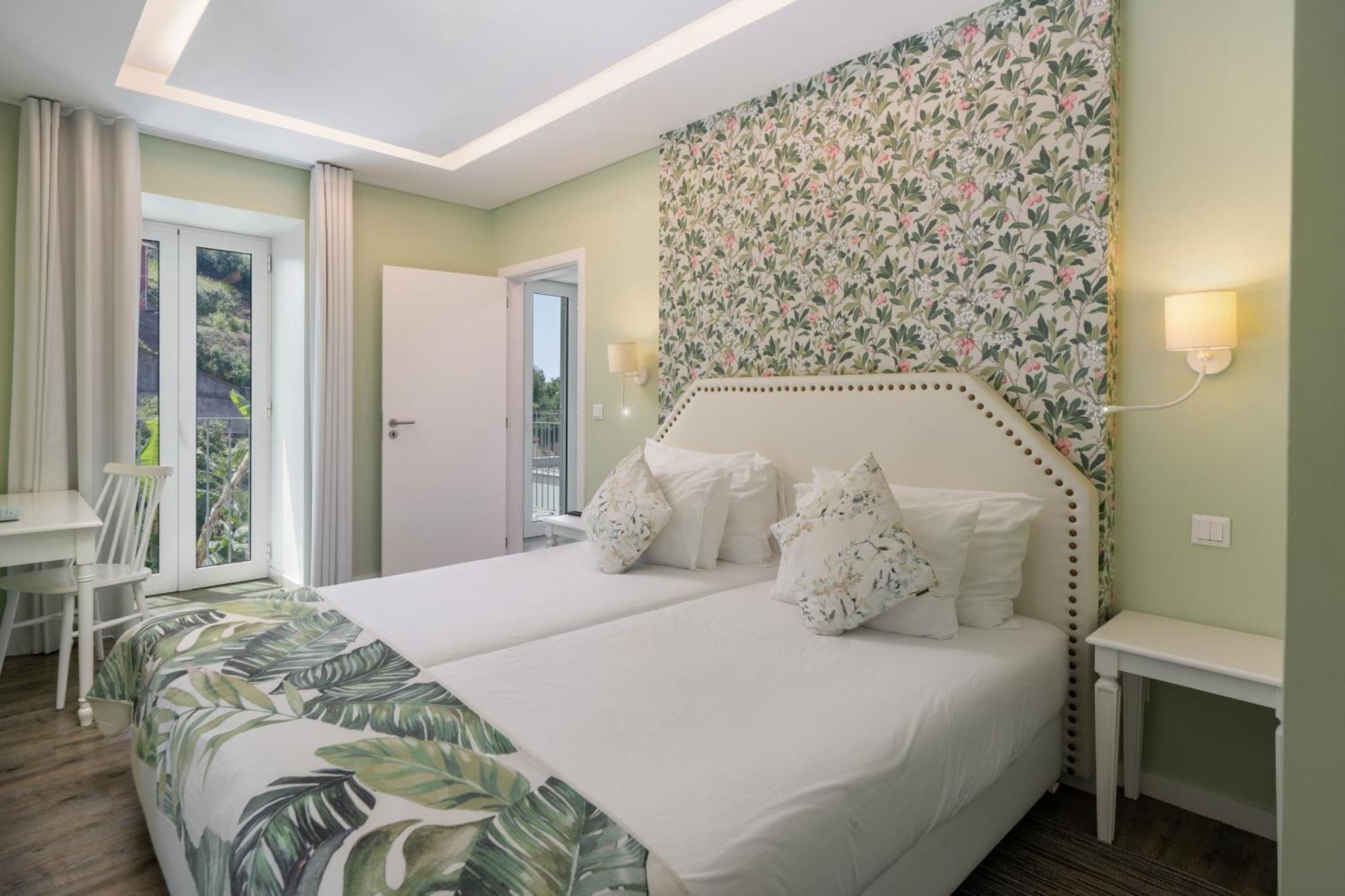 Superior Double or Twin Room City View