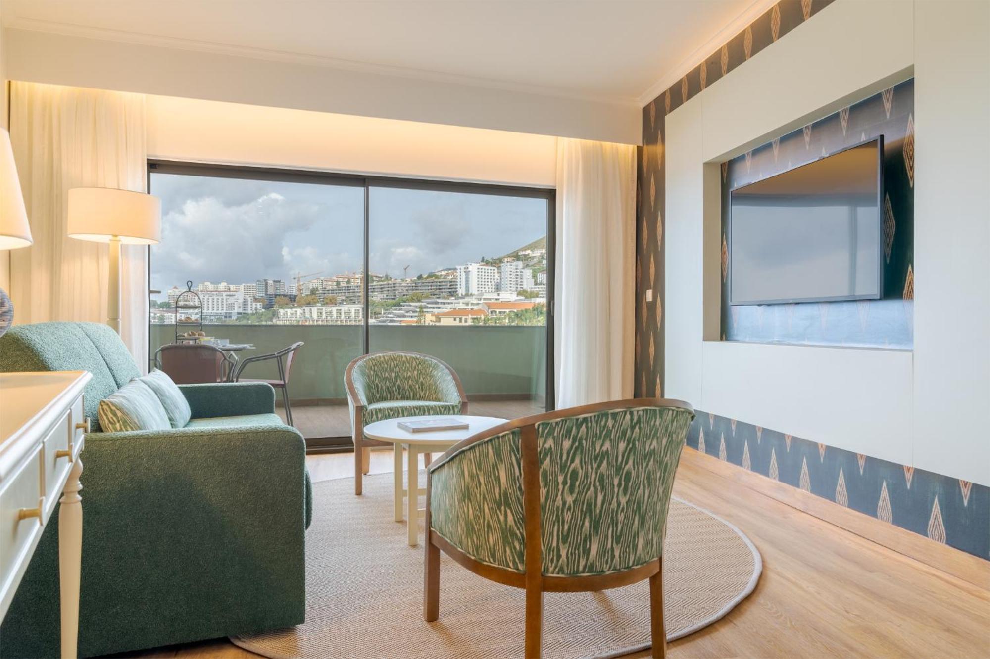 Suite Side Sea View