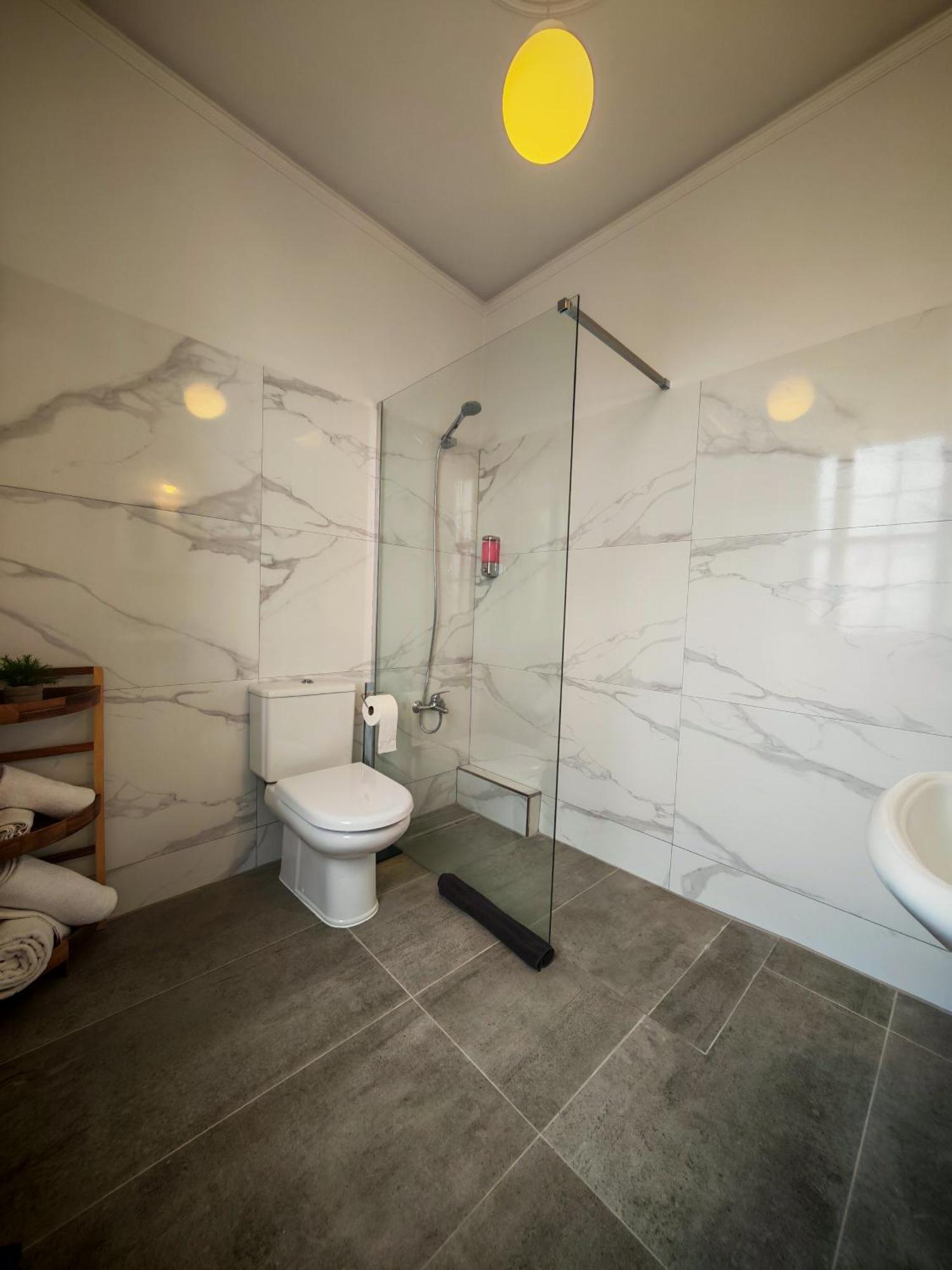 Double or Twin Room Garden View