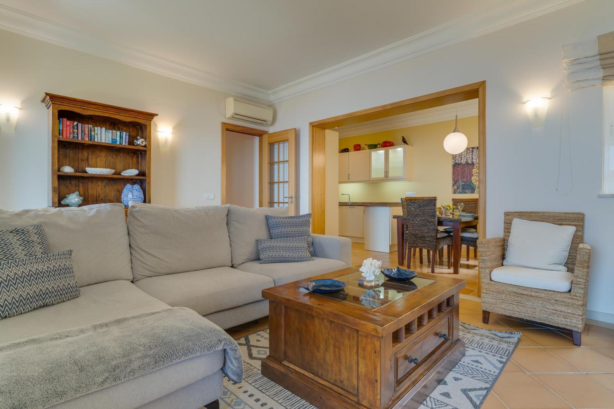 Two-Bedroom Apartment Sea View