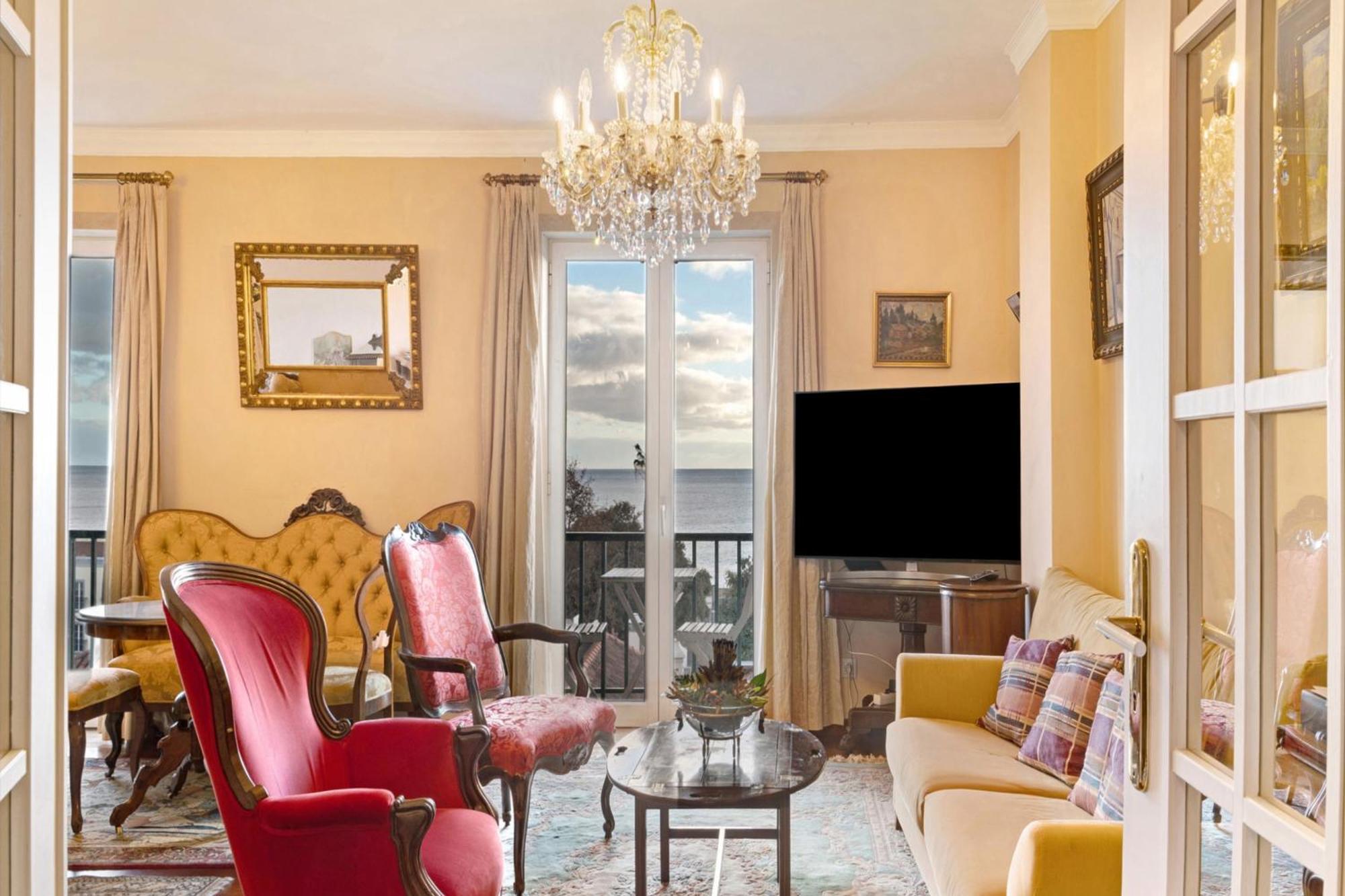 Two-Bedroom Deluxe Apartment Ocean View