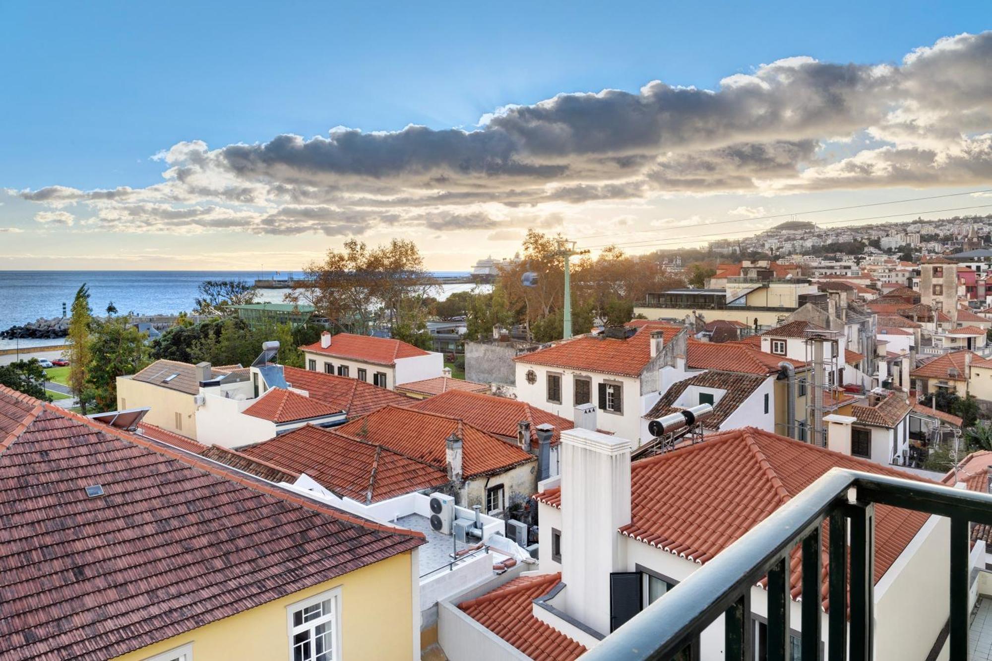 Two-Bedroom Deluxe Apartment Ocean View