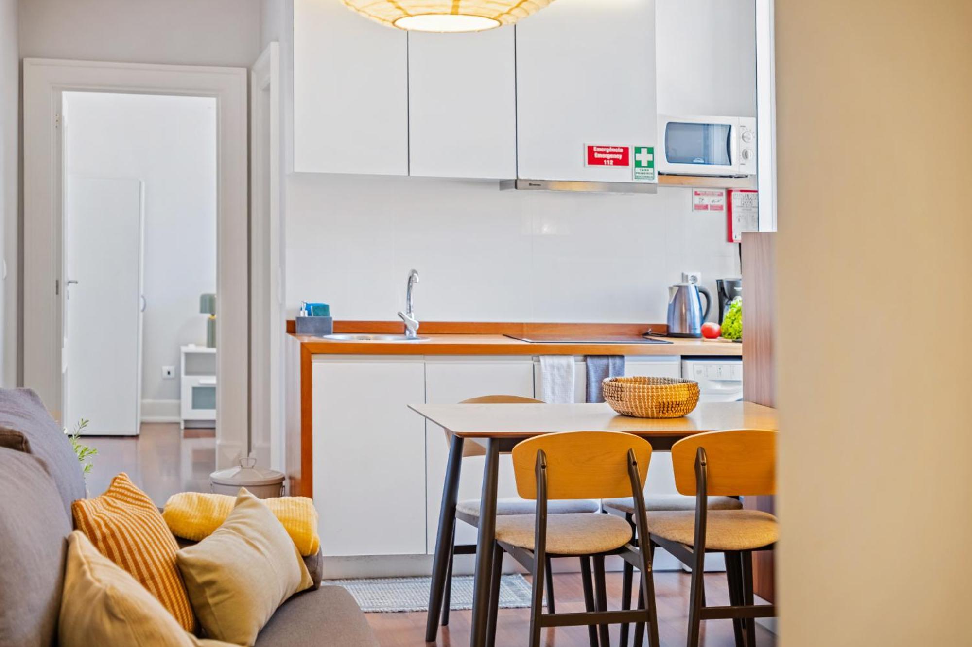 One-Bedroom Apartment