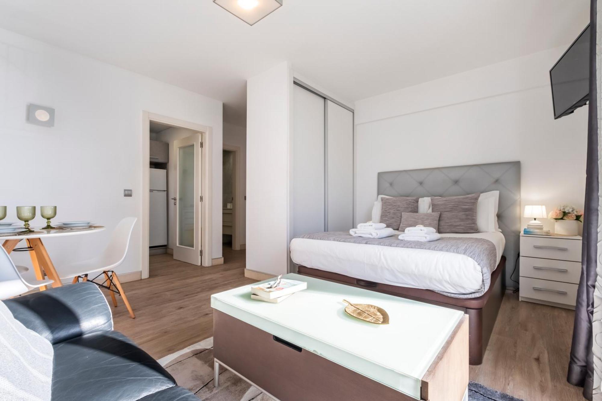 Studio Apartment Sea View