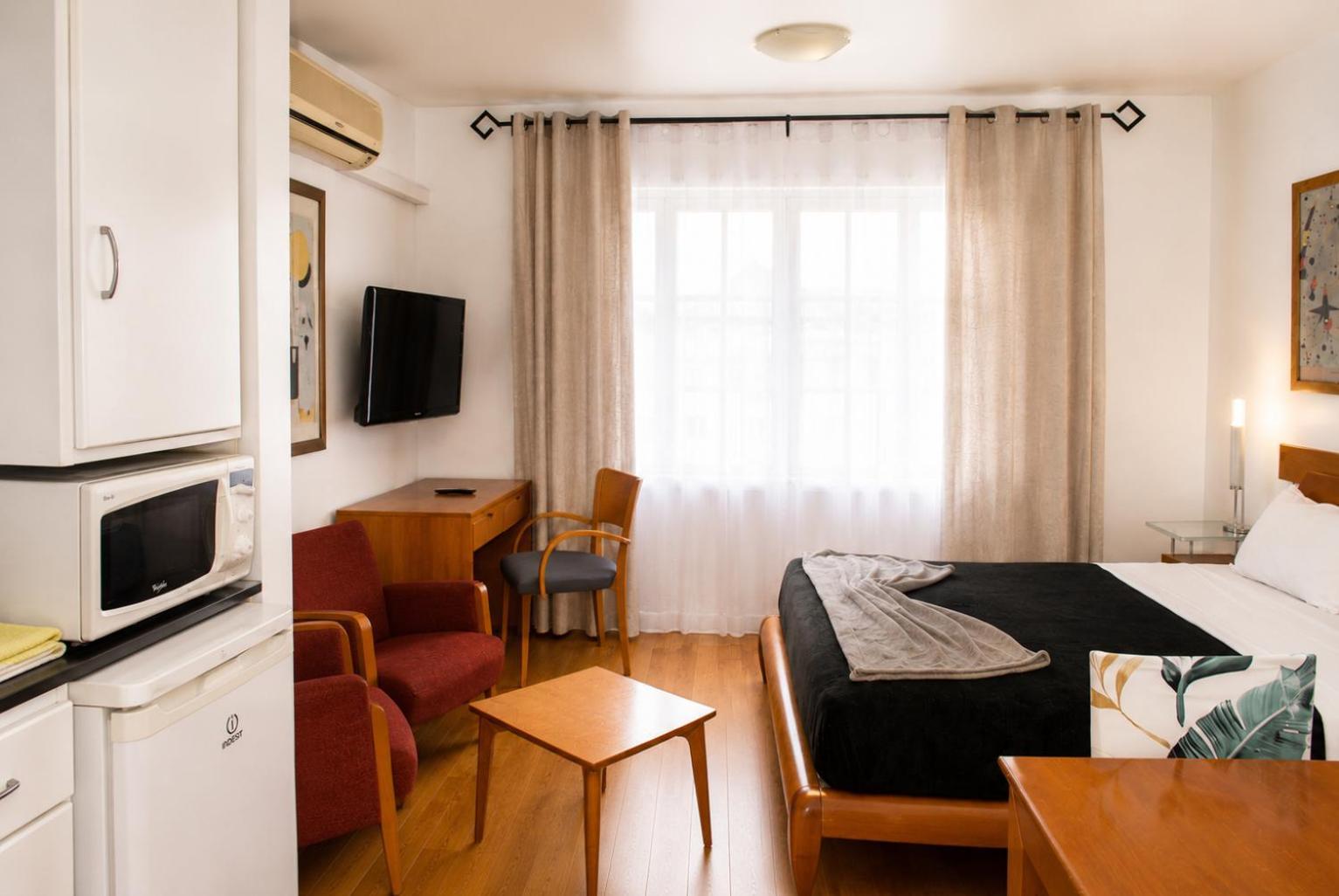 Studio Apartment