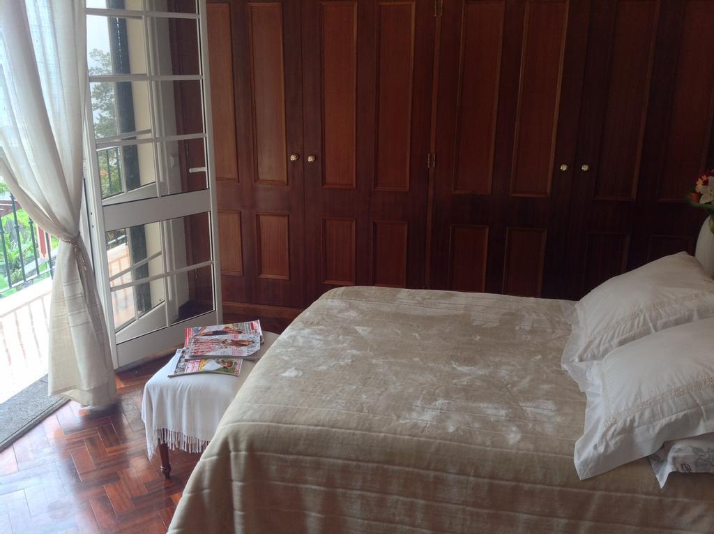 Double or Twin Room Private Bathroom