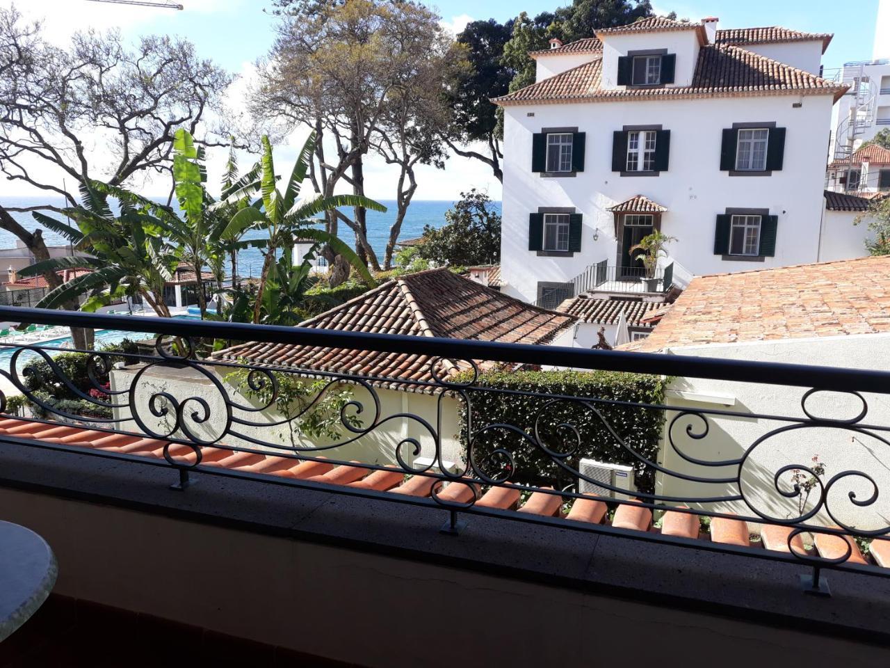 Superior Double or Twin Room Balcony Side Sea View