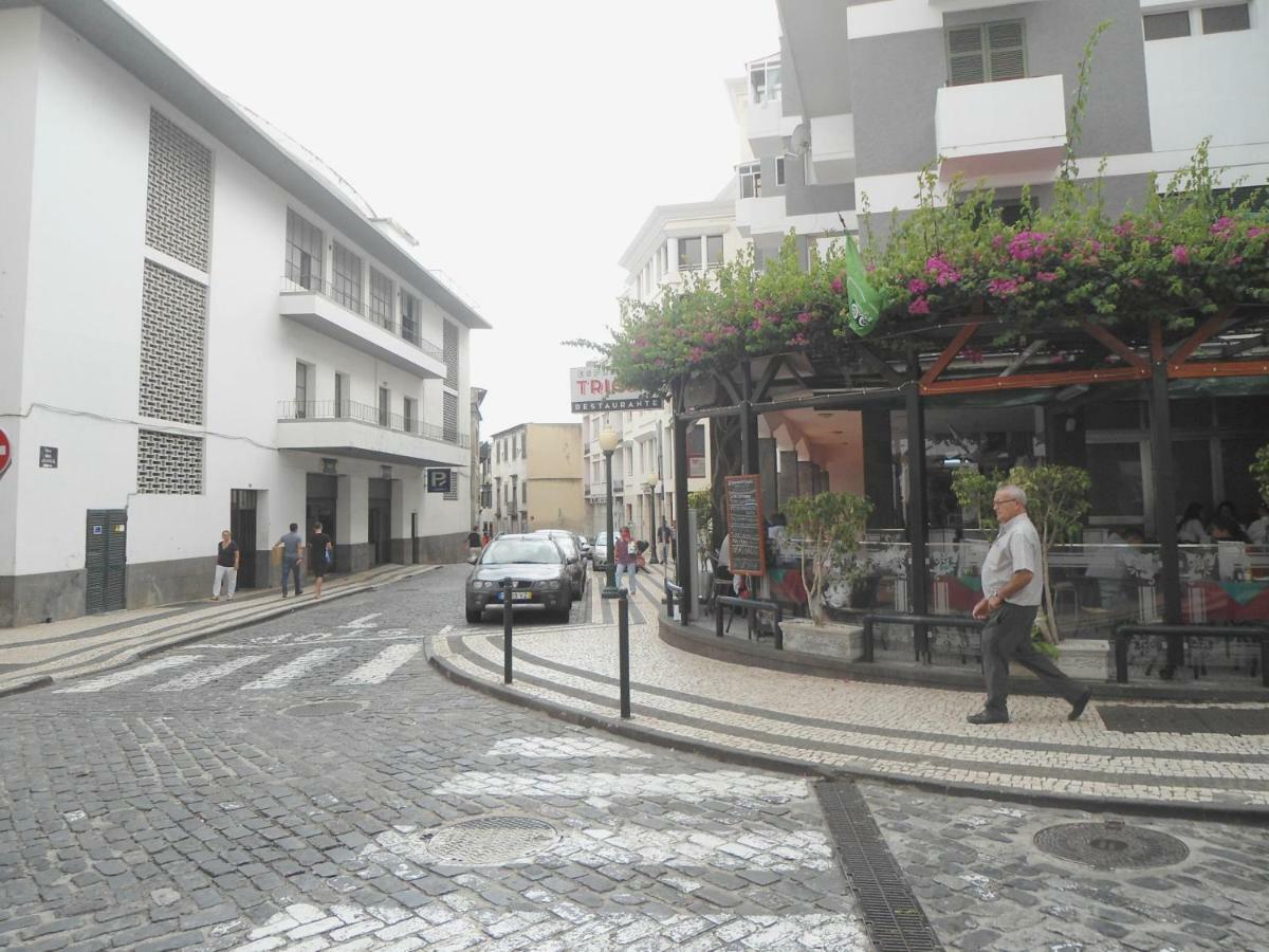 Apartamento com Varanda