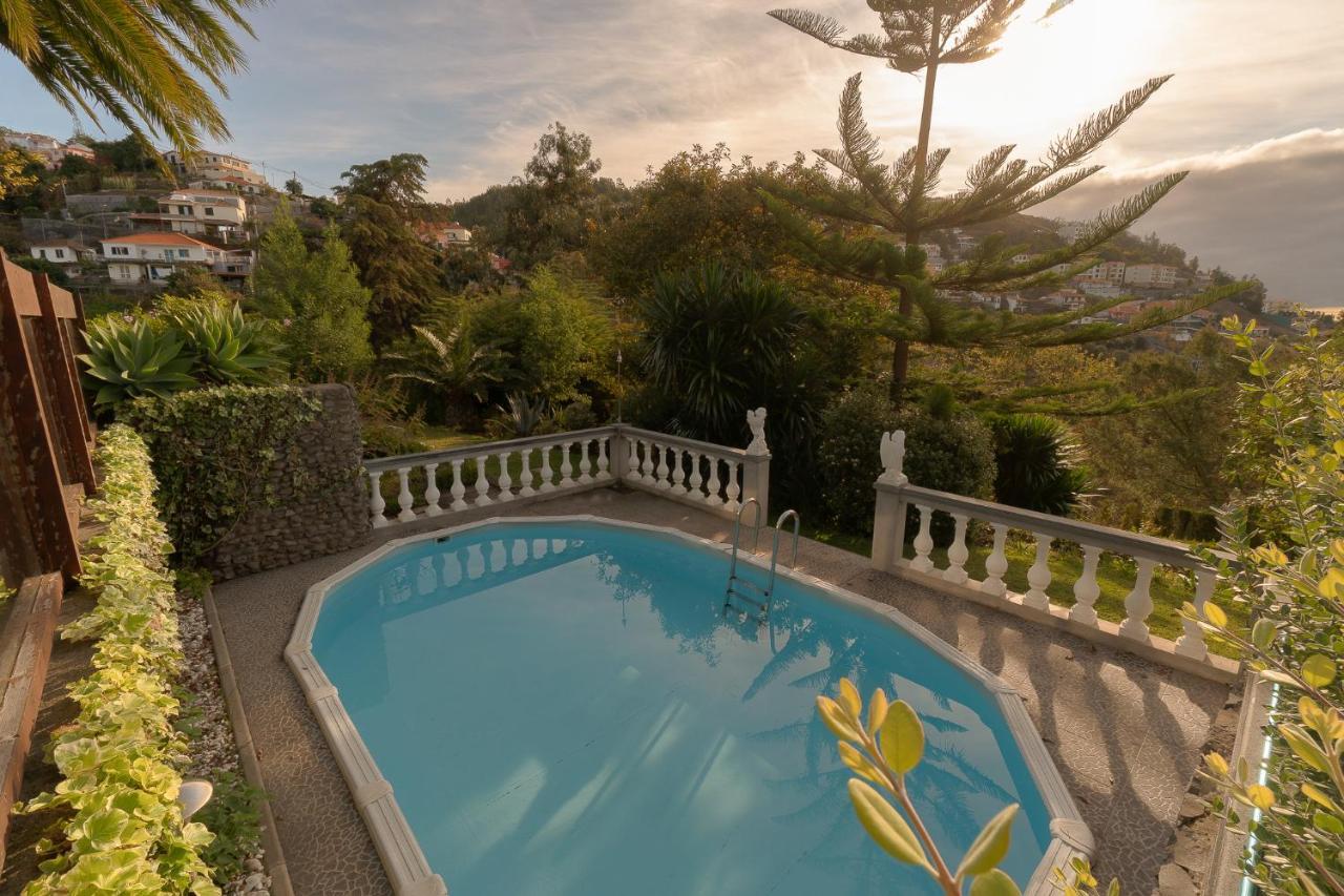 Villa,944034850:JPEG