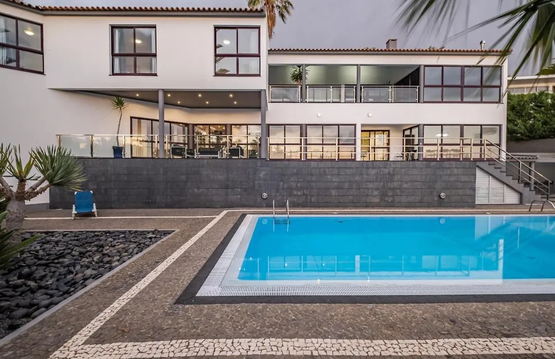 Vila Crerital - By Wehost-1