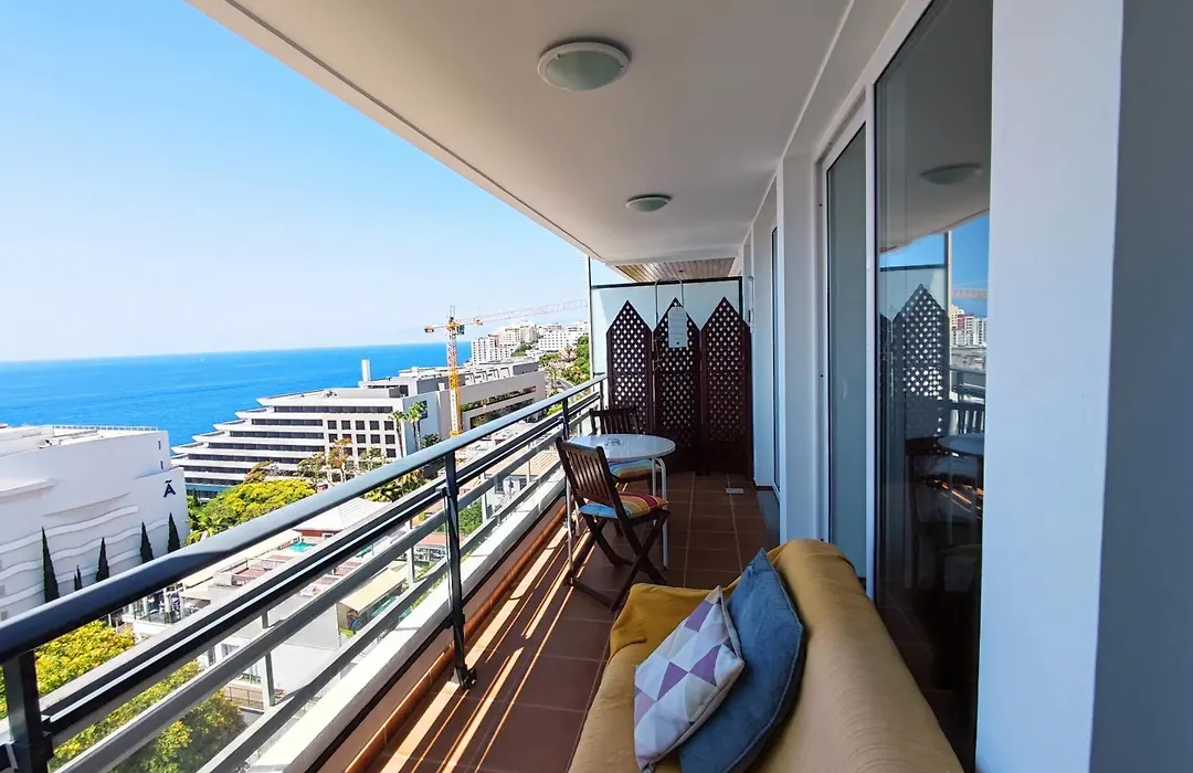 Phenomenal One Bedroom Apartment Amazing View Over Atlantic Ocean-1