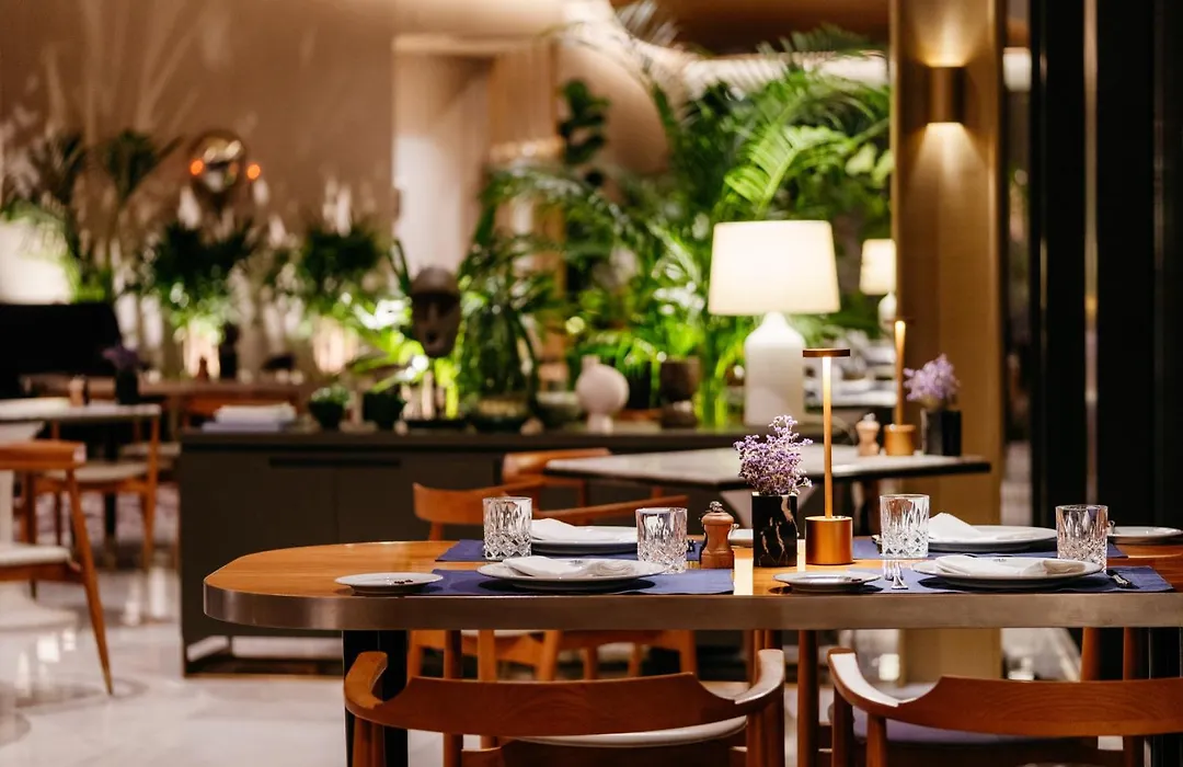 The Reserve - Within Savoy Palace - The Leading Hotels Of The World-1