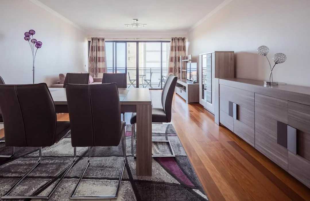 Elegant Apartment With Sea Views By Trip2Portugal-1