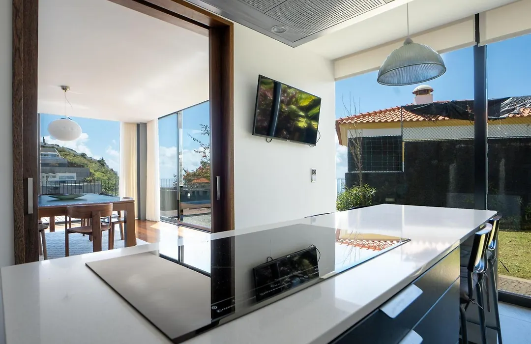 Ocean Sight - Infinity Pool Villa By Lovelystay-1