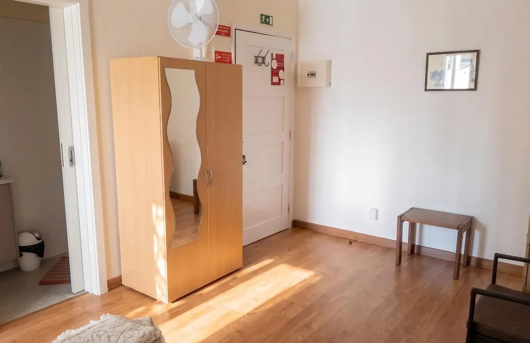 Comfortable Studio In Central Funchal - 20 M² - Terrace-1
