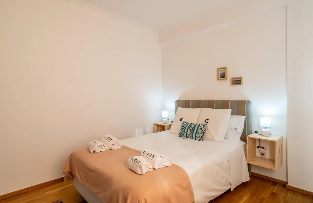 Sea View Apartment, Rooftop Terrace & Free Parking-1