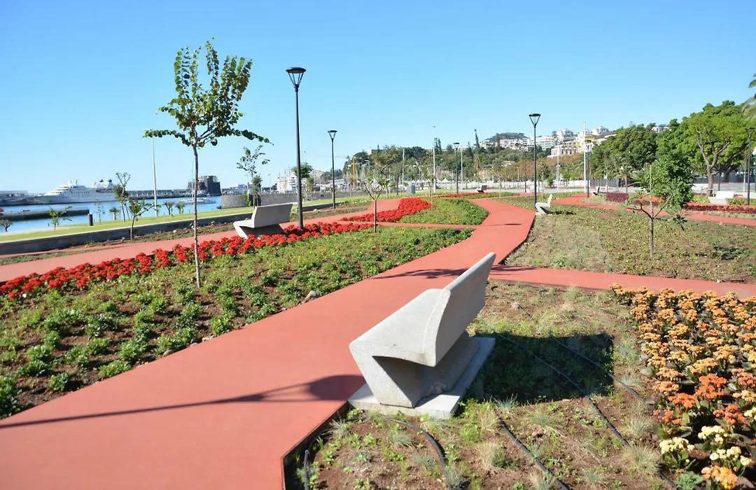 Central Suite In Funchal 2N-1
