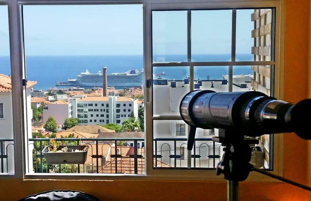 Top Floor With Balcony In Funchal-1