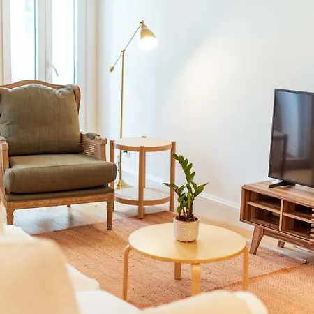 Apartamentos Ferreiros By Heart Of Funchal-3
