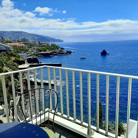 Superb Sea View Flat In Funchal-3