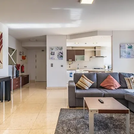 Forum Apt By Lovelystay-2