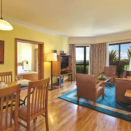 Funchal Peaceful Luxury 2 Bed Apartment-3