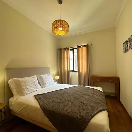 Apartamentos Da Carreira-2