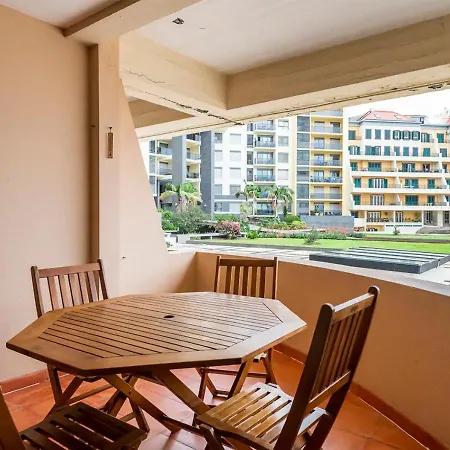 Lovely 1-Bedroom Apartment With Parking Ocean View-3