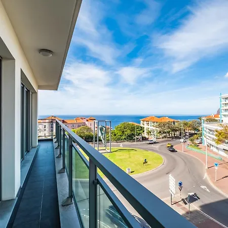 Apartamento Monumental - By WeHost Madeira-2