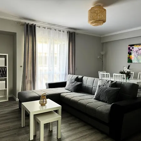 Maria'S Central View-3