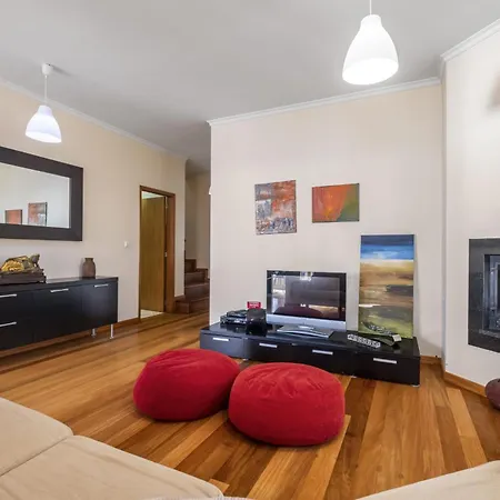 Casa Das Neves - By Wehost-2