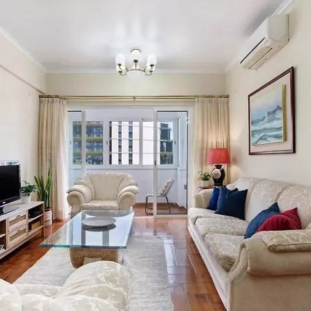 Central Living Funchal-2