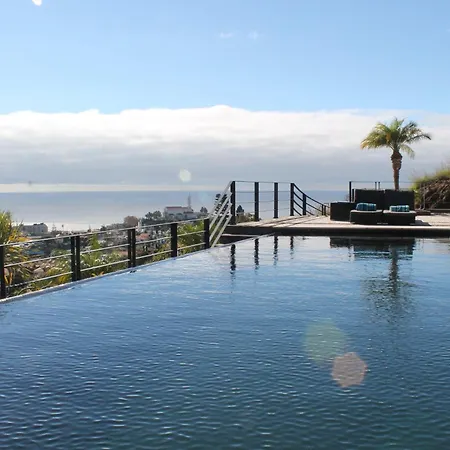 Exquisite Madeira Villa Villa Funchal Luz 5 Bedroom Heated Pool-2