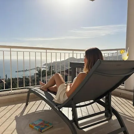 Villa Madeira Mit Blick Auf Den Hafen-3