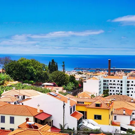 Modern Apartment In Funchal With Sea View 70 M²-2