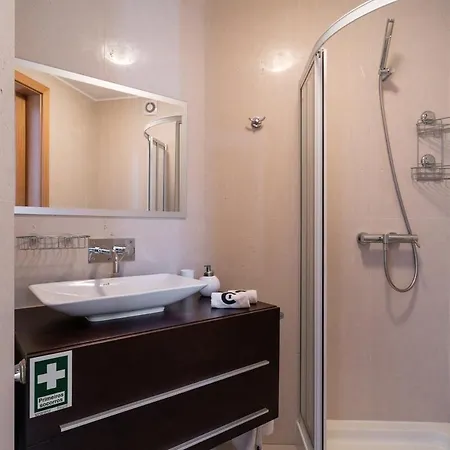 Santa Luzia Funchal View 2Br Pool, Ac & Parking-3