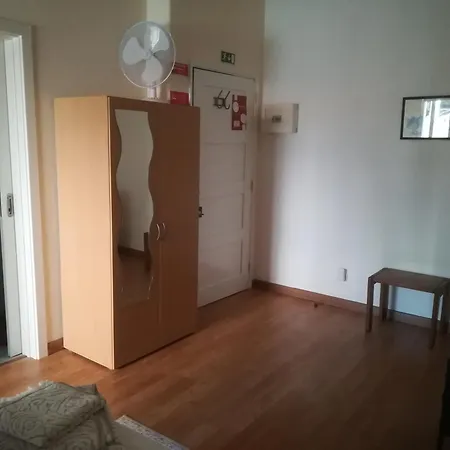 Comfortable Studio In Central Funchal - 20 M² - Terrace-2