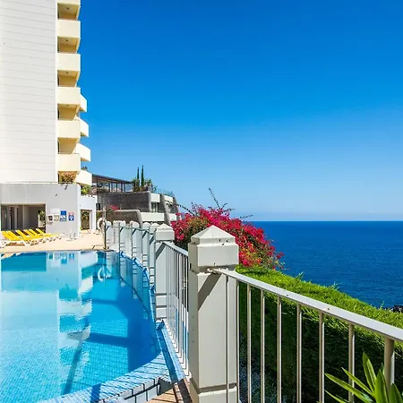 Falesia Apartment By Lovelystay-2
