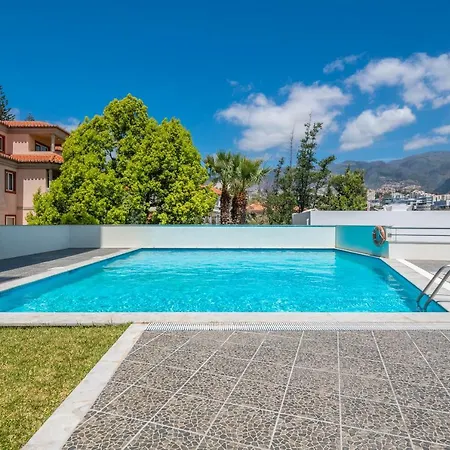 Miramar Apartment With Pool By Holiday Rental Madeira-3