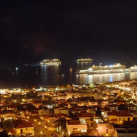Central Suite In Funchal 1N-3
