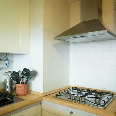 Apartment W Stunning View - Marina - Free Parking & Ac-3